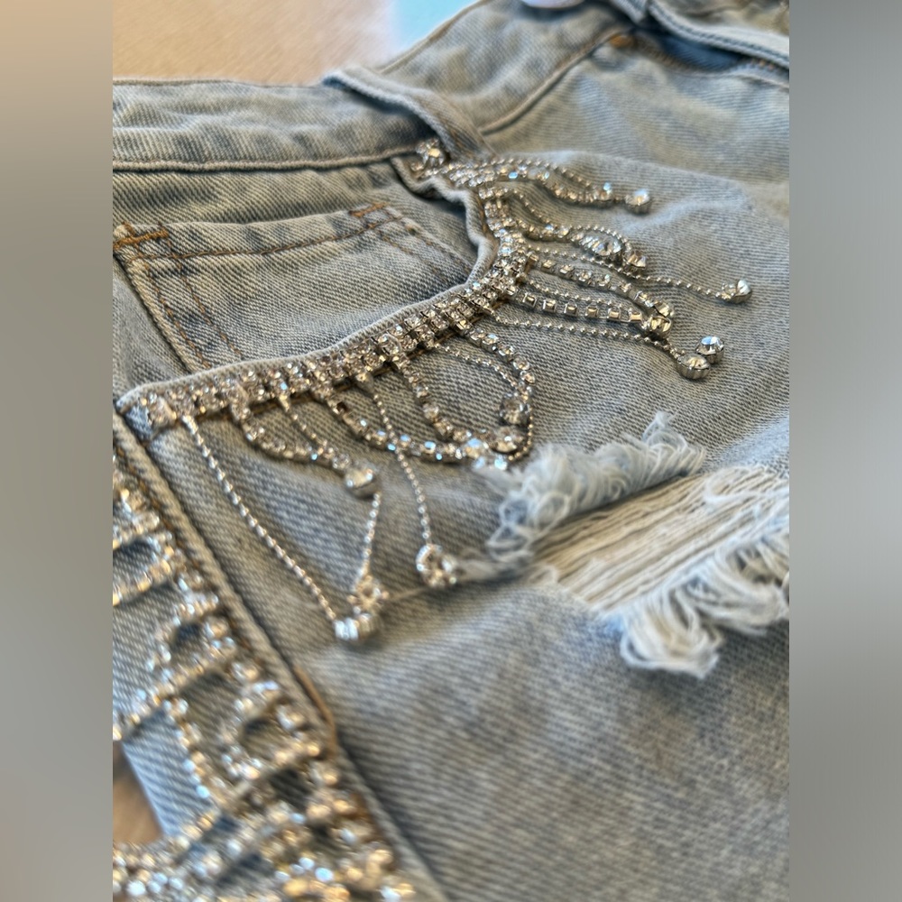 RUE21 EMBELLISHED BLING RHINESTONE SHORTS - Picture 9 of 13